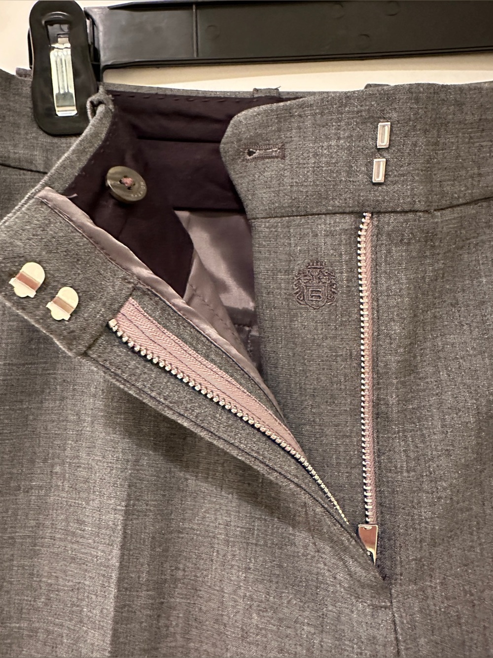 Aritzia Babaton Agency Pant Heather Charcoal Gray Size 4 NWOT - Picture 7 of 11
